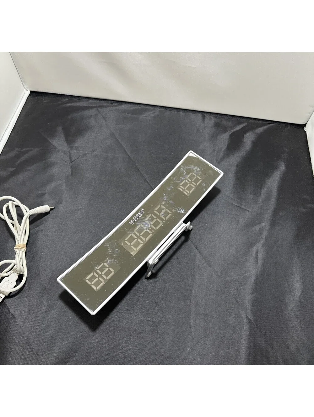 La Crosse Technology 602-247 Curve LED Alarm Clock Mirrored Lens W/ USB Cable